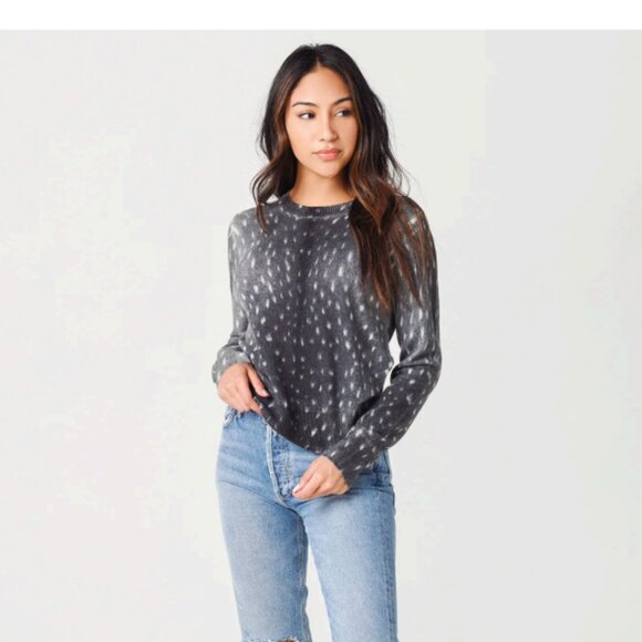 NAADAM CASHMERE Animal Print Crewneck Sweater Gray/White Size Medium - Picture 2 of 11